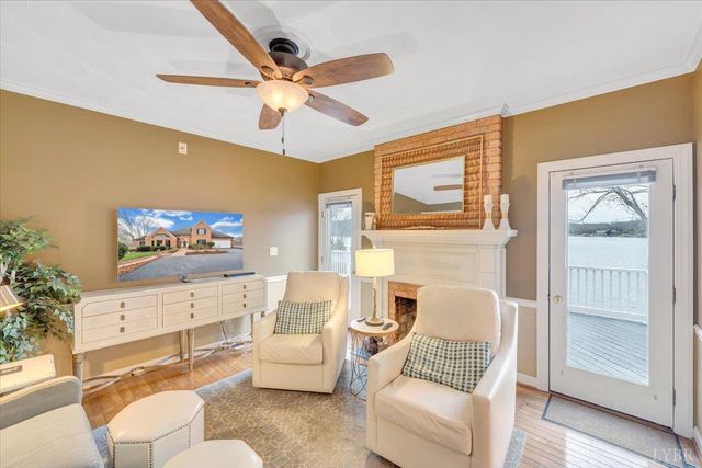 1300 Pats Drive, Moneta, VA 24121