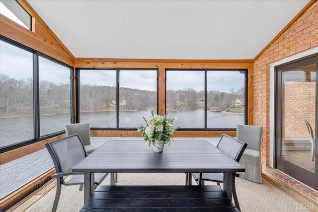 1300 Pats Drive, Moneta, VA 24121