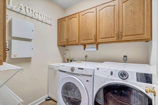 1300 Pats Drive, Moneta, VA 24121