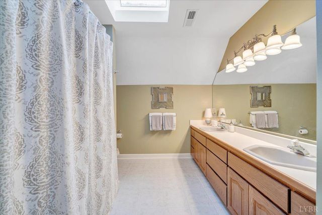 1300 Pats Drive, Moneta, VA 24121