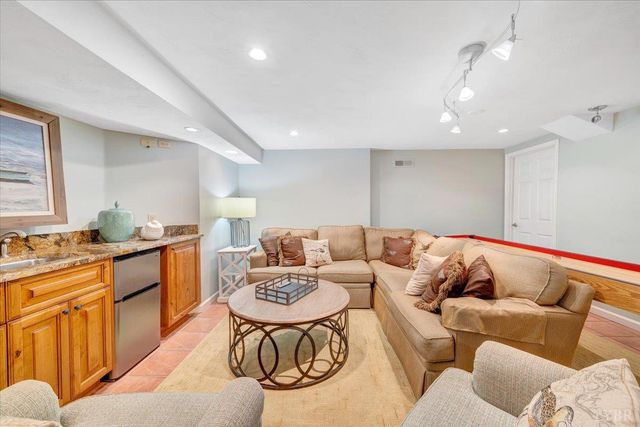 1300 Pats Drive, Moneta, VA 24121