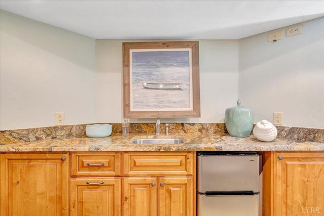 1300 Pats Drive, Moneta, VA 24121