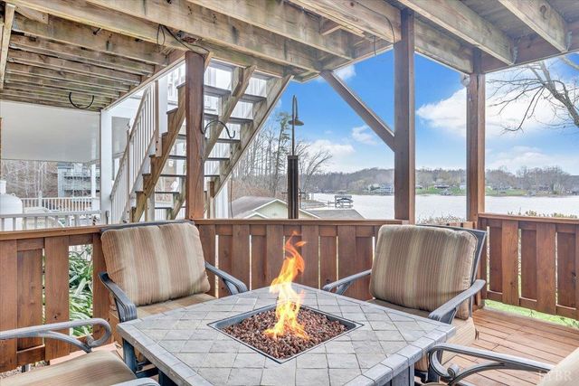 1300 Pats Drive, Moneta, VA 24121