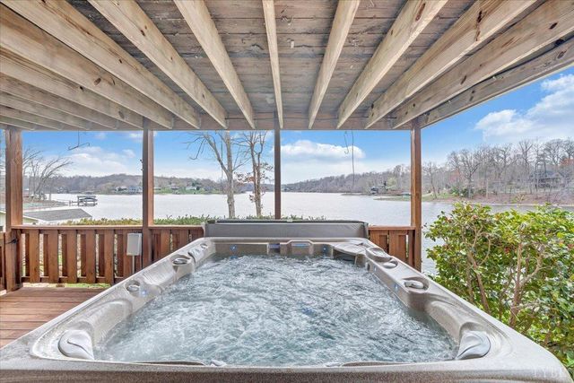 1300 Pats Drive, Moneta, VA 24121