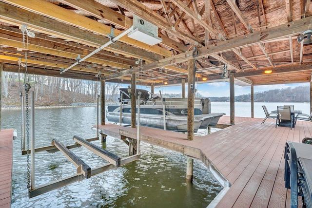 1300 Pats Drive, Moneta, VA 24121