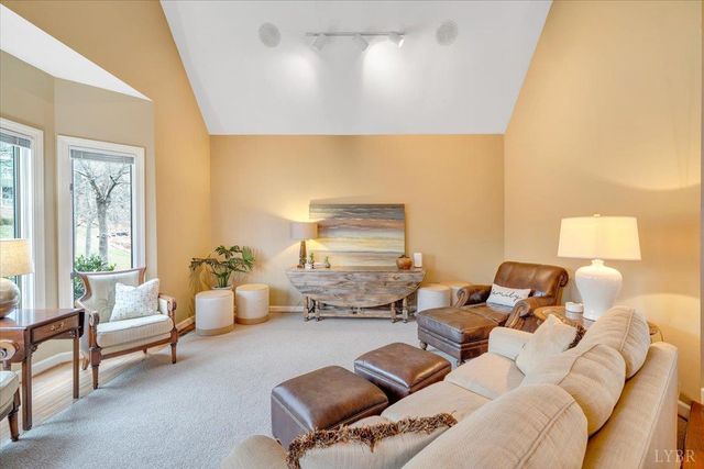 1300 Pats Drive, Moneta, VA 24121