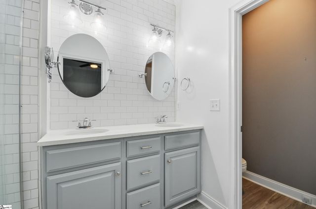 1 Edge Court Unit B, Greenville, SC 29609