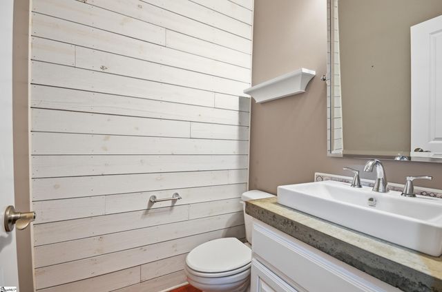 1 Edge Court Unit B, Greenville, SC 29609