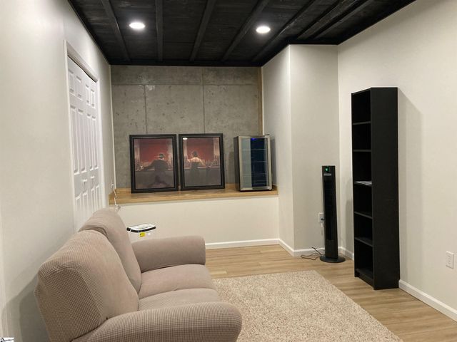 1 Edge Court Unit B, Greenville, SC 29609