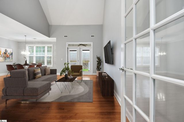 1 Edge Court Unit B, Greenville, SC 29609