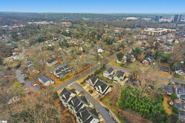 1 Edge Court Unit B, Greenville, SC 29609