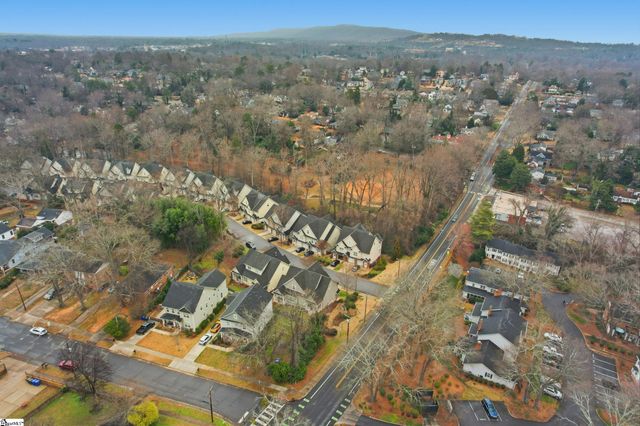 1 Edge Court Unit B, Greenville, SC 29609