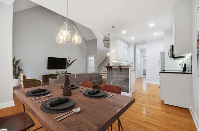 1 Edge Court Unit B, Greenville, SC 29609