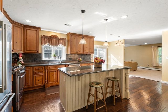 4 Angelo Drive, Hopkinton, MA 01748