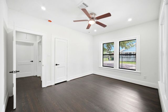 2602 Atlantic Street, Houston, TX 77009