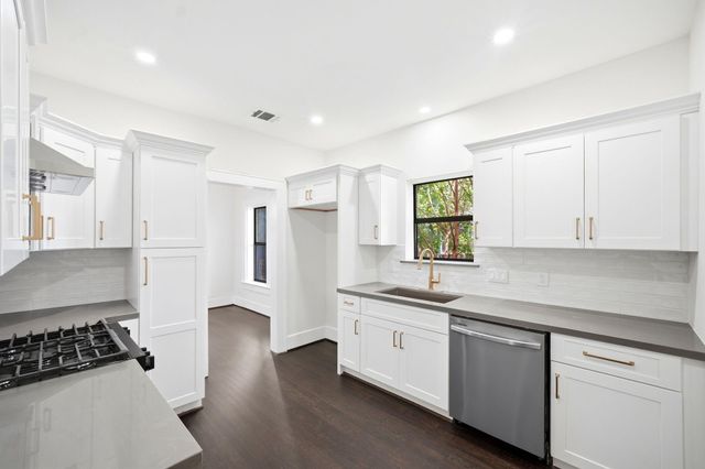 2602 Atlantic Street, Houston, TX 77009