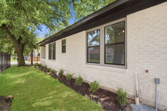 2602 Atlantic Street, Houston, TX 77009