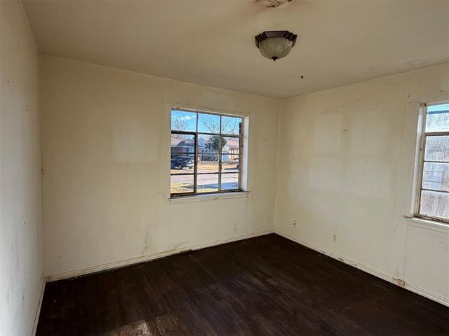 1716 Oxford Way, Oklahoma City, OK 73120