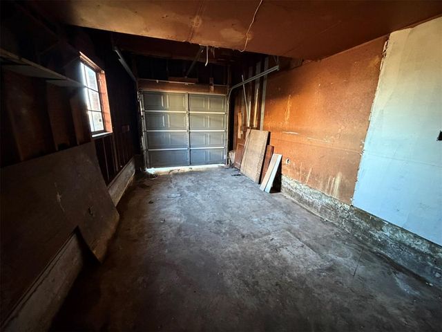 1716 Oxford Way, Oklahoma City, OK 73120