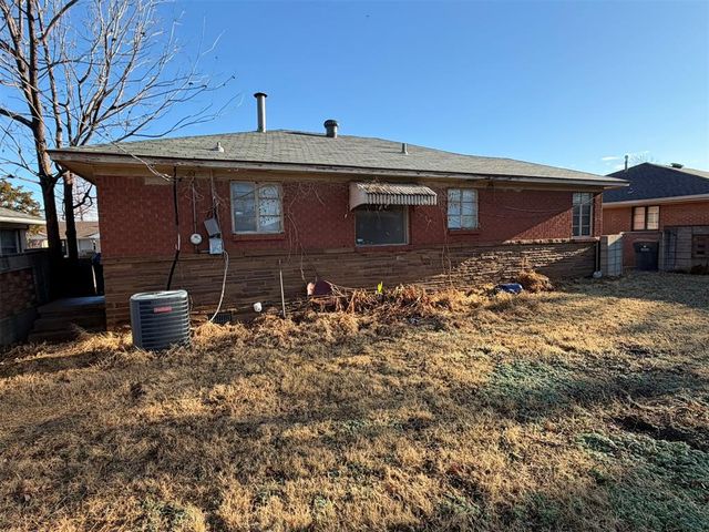 1716 Oxford Way, Oklahoma City, OK 73120