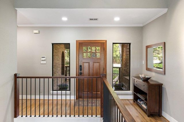 6005 Bon Terra DR, Austin, TX 78731