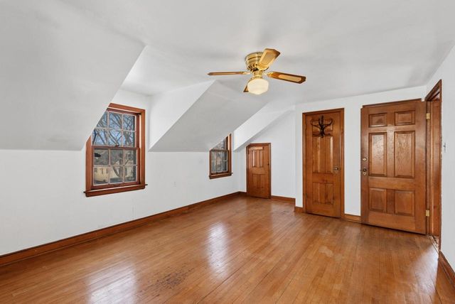 1461 S 91st STREET, West Allis, WI 53214