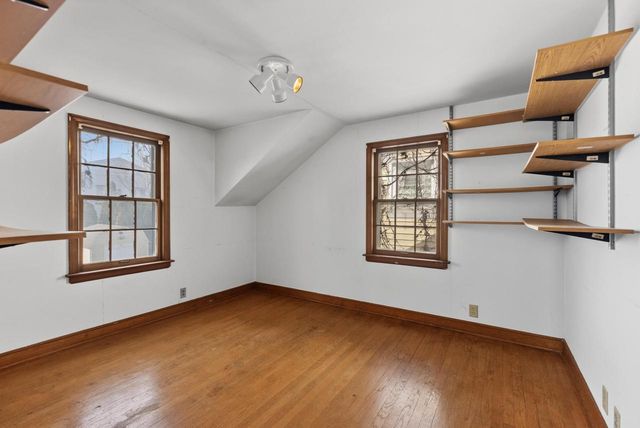 1461 S 91st STREET, West Allis, WI 53214