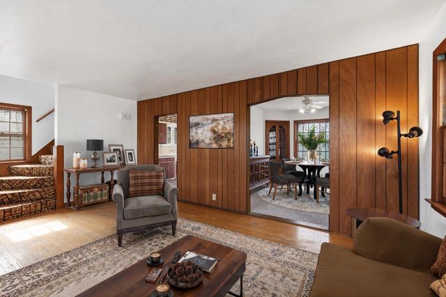 1461 S 91st STREET, West Allis, WI 53214