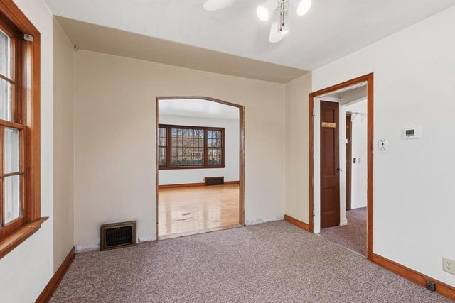 1461 S 91st STREET, West Allis, WI 53214