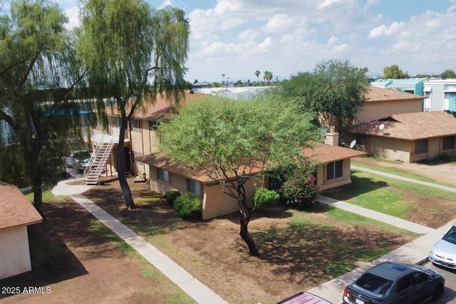 3357 W HARMONT Drive, Phoenix, AZ 85051