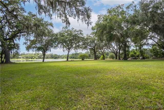 9093 E Pinehurst Court, Inverness, FL 34450