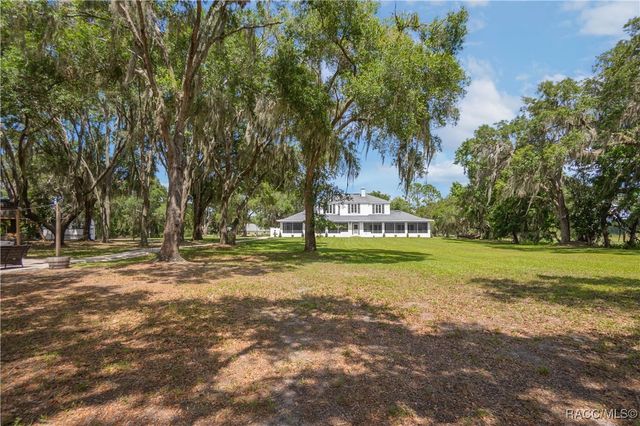 9093 E Pinehurst Court, Inverness, FL 34450