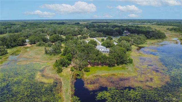 9093 E Pinehurst Court, Inverness, FL 34450