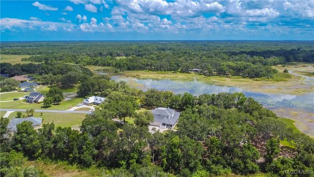 9093 E Pinehurst Court, Inverness, FL 34450