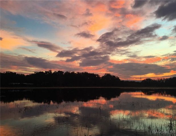 9093 E Pinehurst Court, Inverness, FL 34450