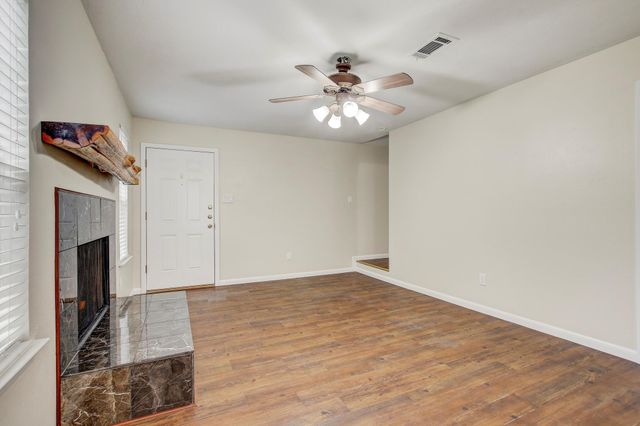 6902 Rifle BND, Austin, TX 78736