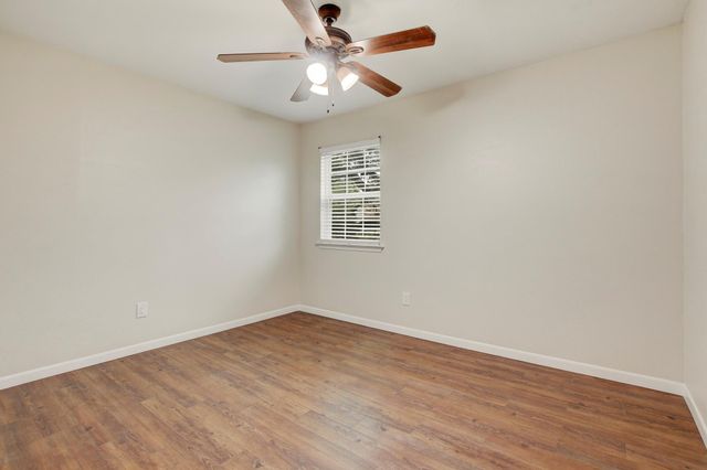 6902 Rifle BND, Austin, TX 78736