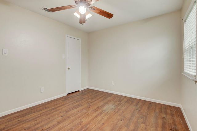 6902 Rifle BND, Austin, TX 78736