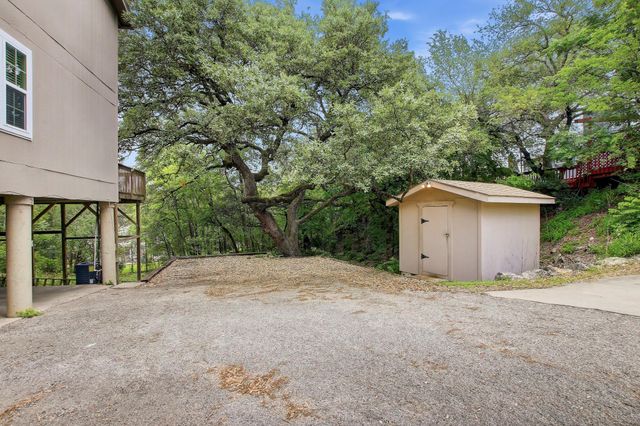 6902 Rifle BND, Austin, TX 78736