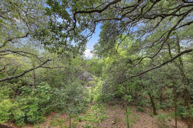 6902 Rifle BND, Austin, TX 78736