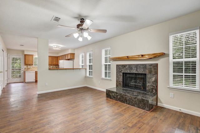 6902 Rifle BND, Austin, TX 78736