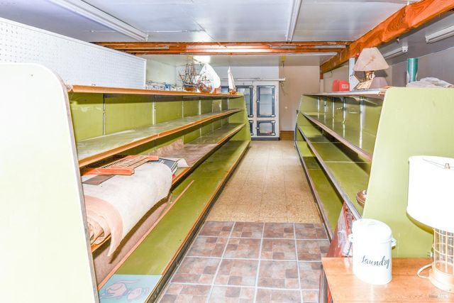 2060 Hagen Rd, Napa, CA 94558