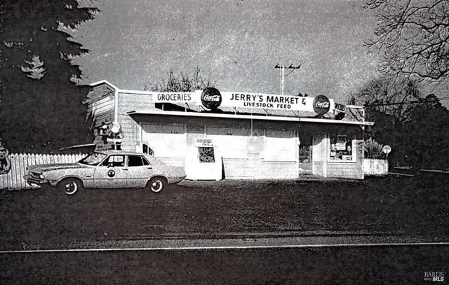 2060 Hagen Rd, Napa, CA 94558