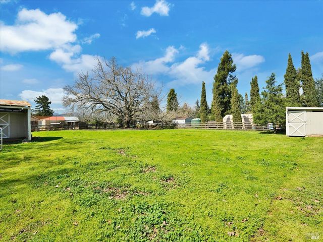 2060 Hagen Rd, Napa, CA 94558