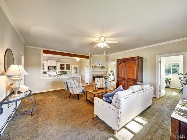 2060 Hagen Rd, Napa, CA 94558