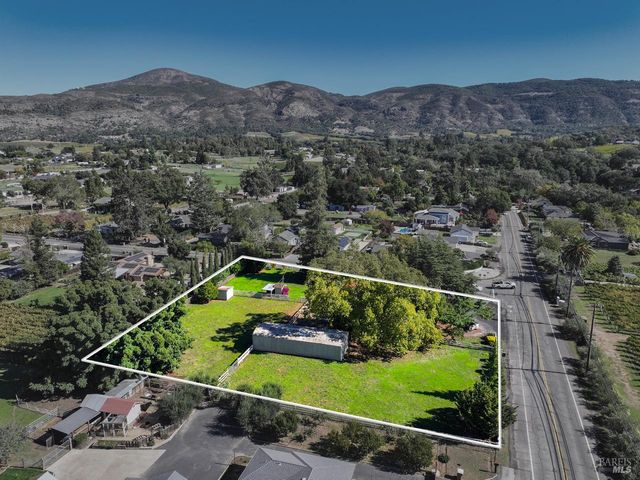 2060 Hagen Rd, Napa, CA 94558