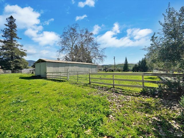 2060 Hagen Rd, Napa, CA 94558