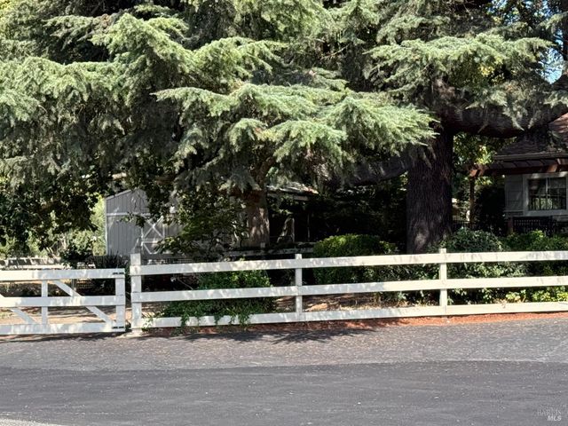 2060 Hagen Rd, Napa, CA 94558