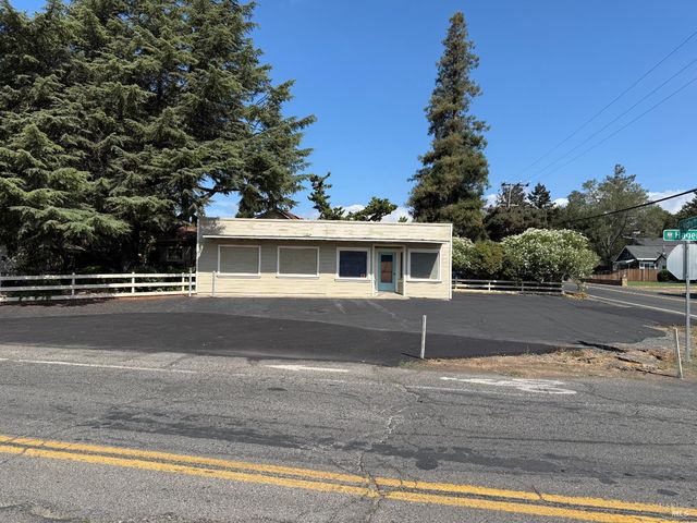 2060 Hagen Rd, Napa, CA 94558