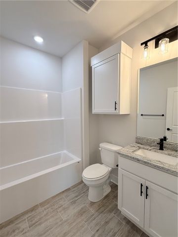 159 N Banner Avenue, Farmington, AR 72730